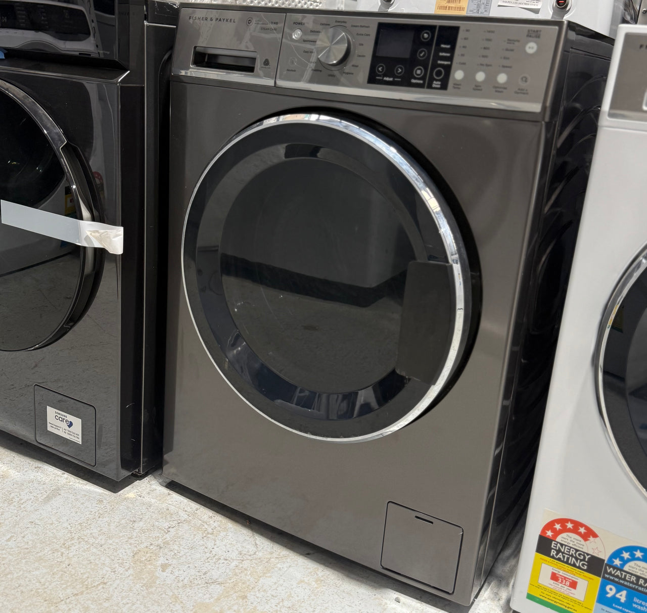 Factory second Fisher & Paykel WH1160FG2 11kg Series 9 Front Loader Washer - Second Hand Appliances Geebung
