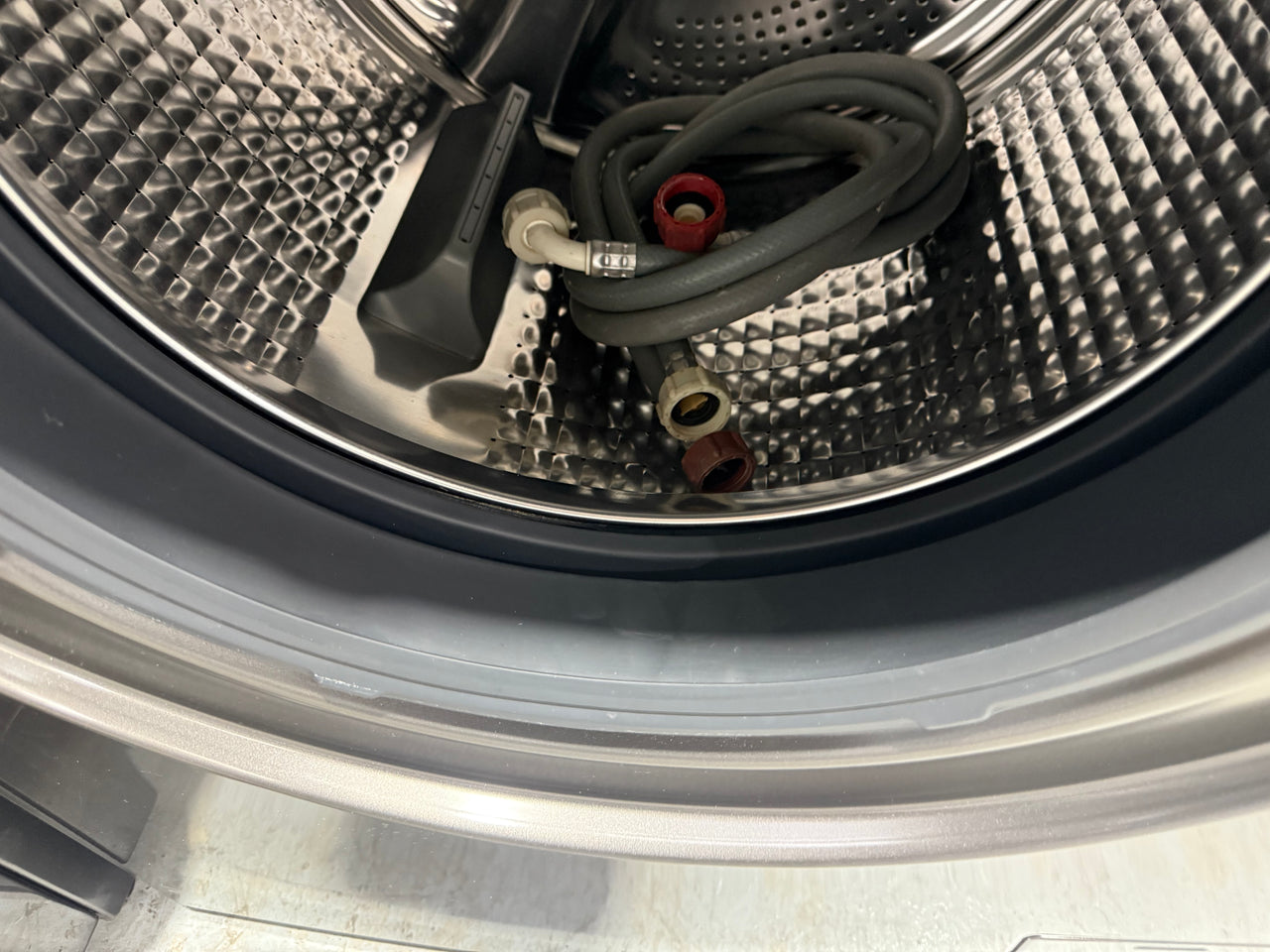 Factory second Fisher & Paykel WH1160FG2 11kg Series 9 Front Loader Washer - Second Hand Appliances Geebung