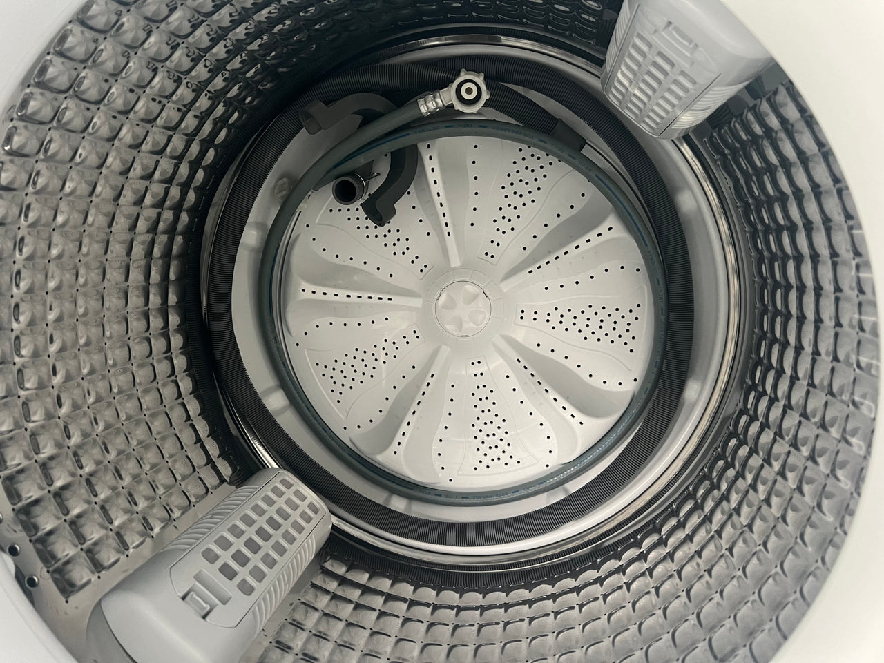 Factory second Fisher& Paykel 12kg Top Load Washing Machine with UV Sanitise Model: WL1264P1 - Second Hand Appliances Geebung