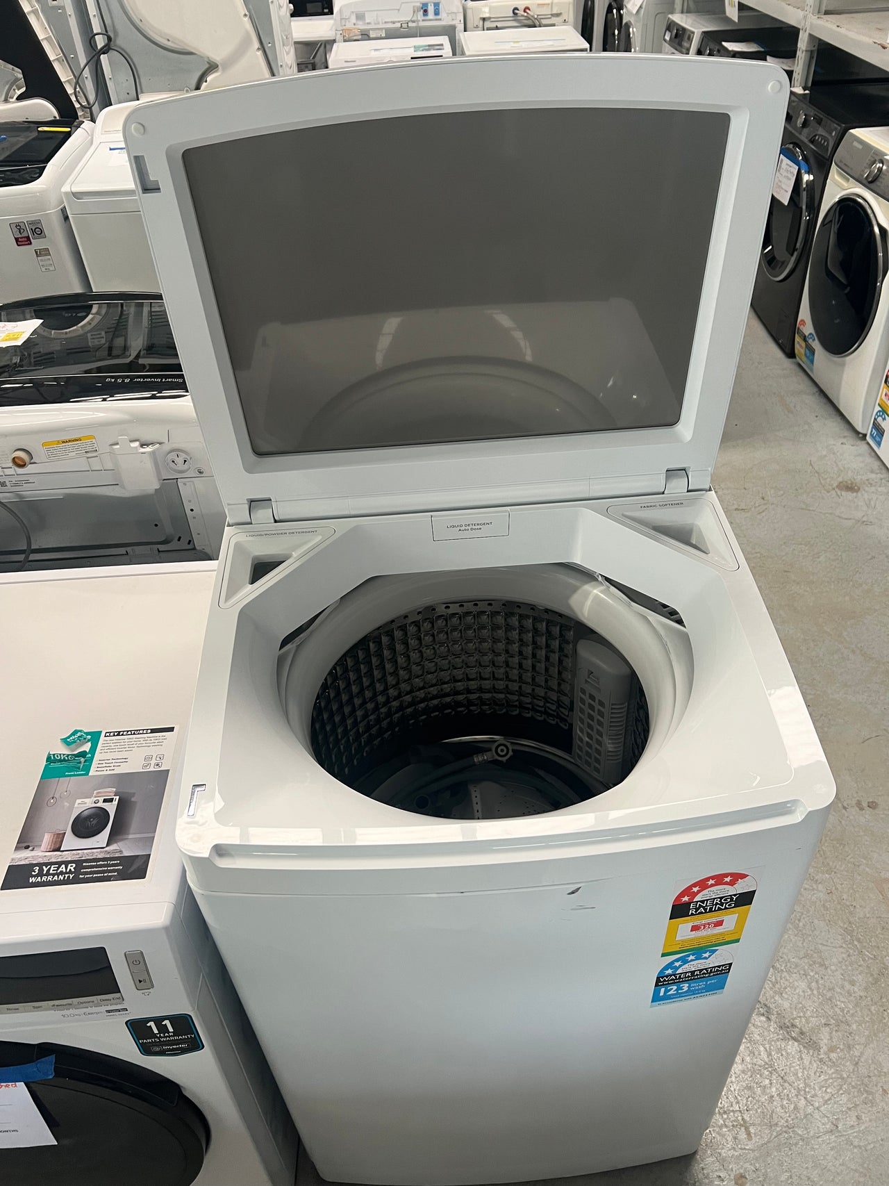 Factory second Fisher& Paykel 12kg Top Load Washing Machine with UV Sanitise Model: WL1264P1 - Second Hand Appliances Geebung