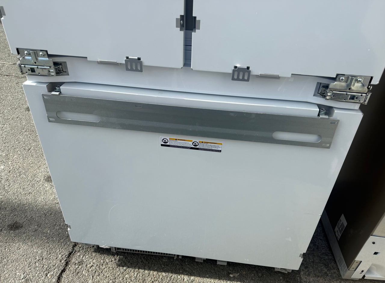 Factory second Fisher & Paykel 417L Integrated French Door Fridge RS80AU1 - Second Hand Appliances Geebung