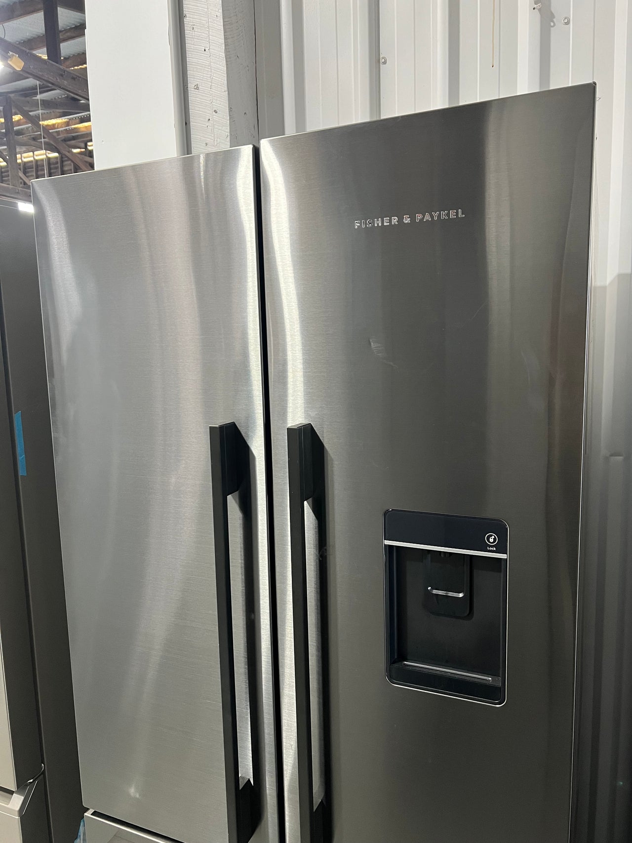 Factory second Fisher&Paykel 487l French Door RF522ADUB5 - Second Hand Appliances Geebung