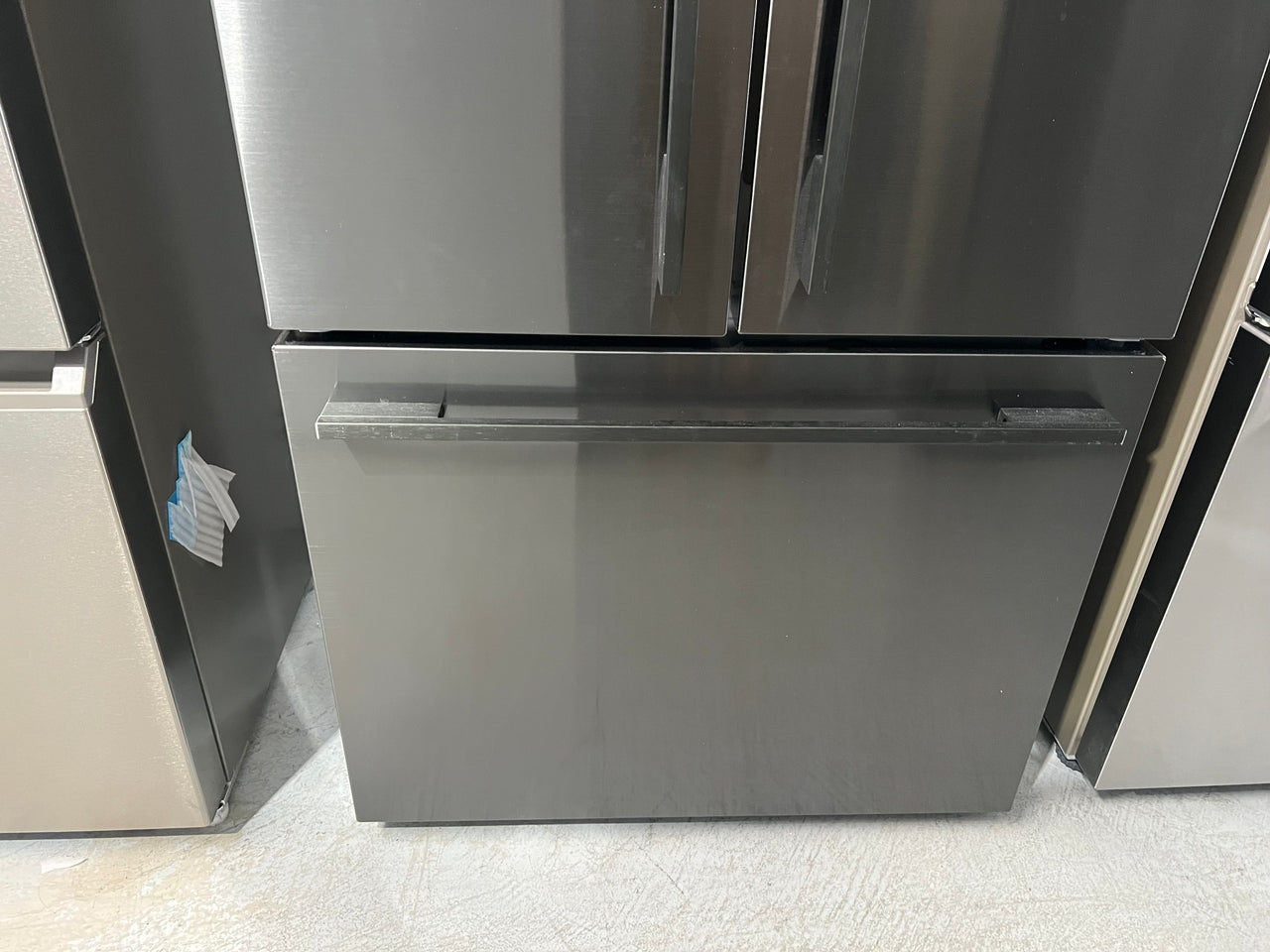 Factory second Fisher&Paykel 487l French Door RF522ADUB5 - Second Hand Appliances Geebung