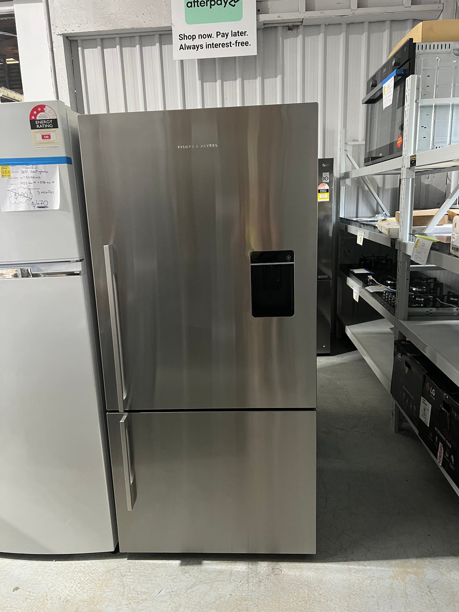 Factory second Fisher & Paykel 494L ActiveSmart Bottom Mount Fridge E522BRXFDU5 - Second Hand Appliances Geebung