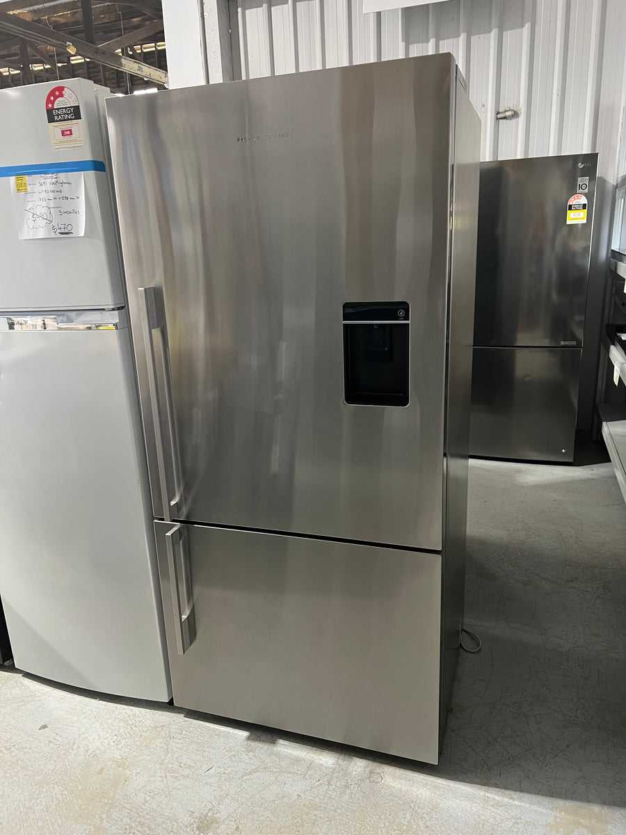 Factory second Fisher & Paykel 494L ActiveSmart Bottom Mount Fridge E522BRXFDU5 - Second Hand Appliances Geebung
