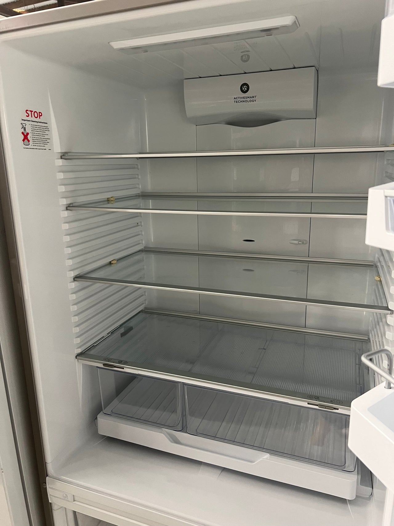 Factory second Fisher & Paykel 494L ActiveSmart Bottom Mount Fridge E522BRXFDU5 - Second Hand Appliances Geebung