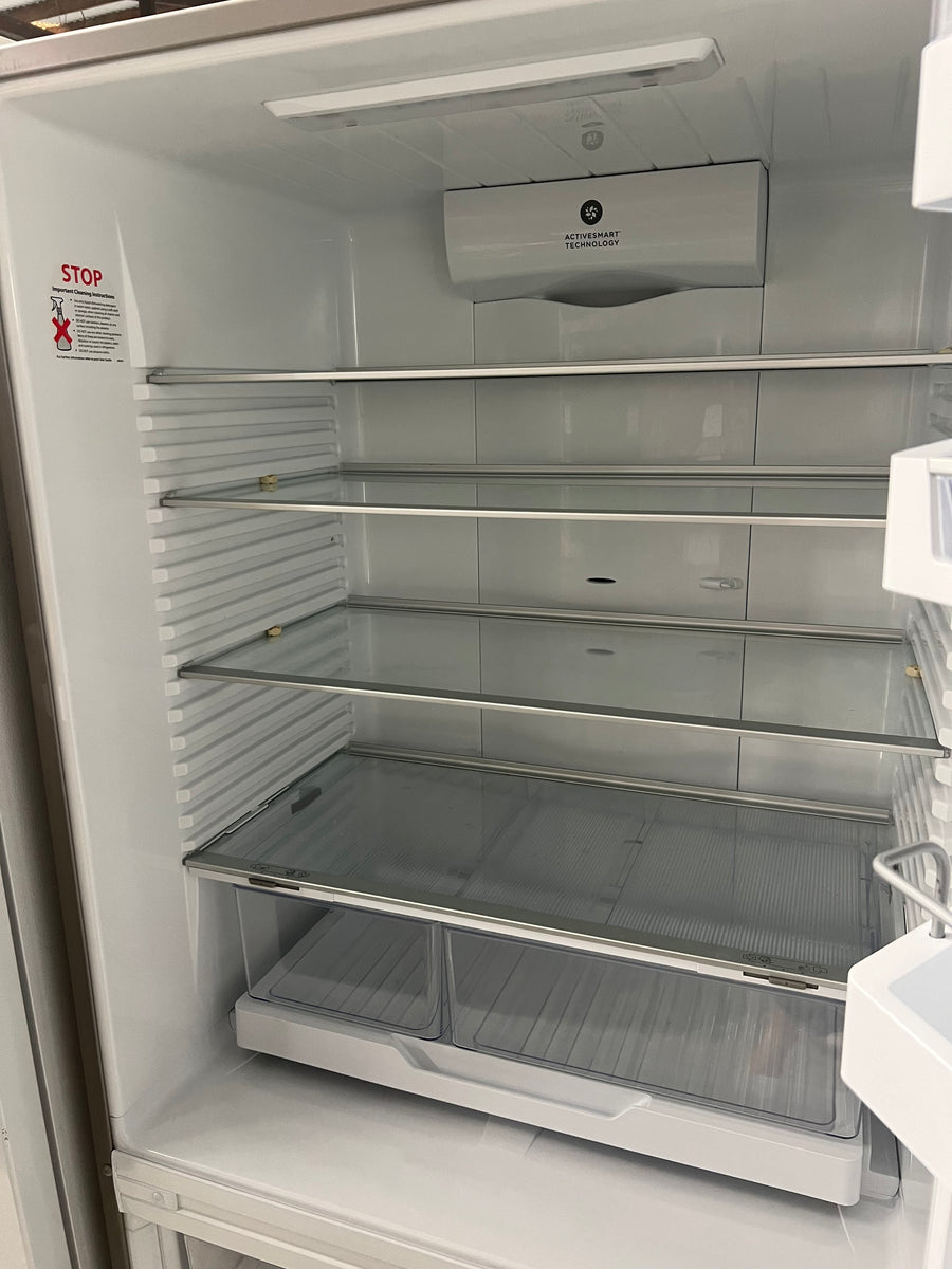 Factory second Fisher & Paykel 494L ActiveSmart Bottom Mount Fridge E522BRXFDU5 - Second Hand Appliances Geebung