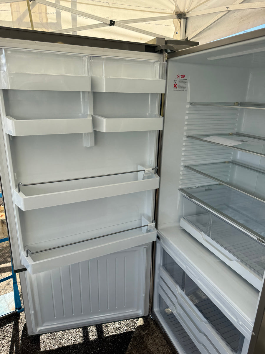 Factory second Fisher & Paykel 494L Bottom Mount Refrigerator  Model: RF522BLPX6 - Second Hand Appliances Geebung