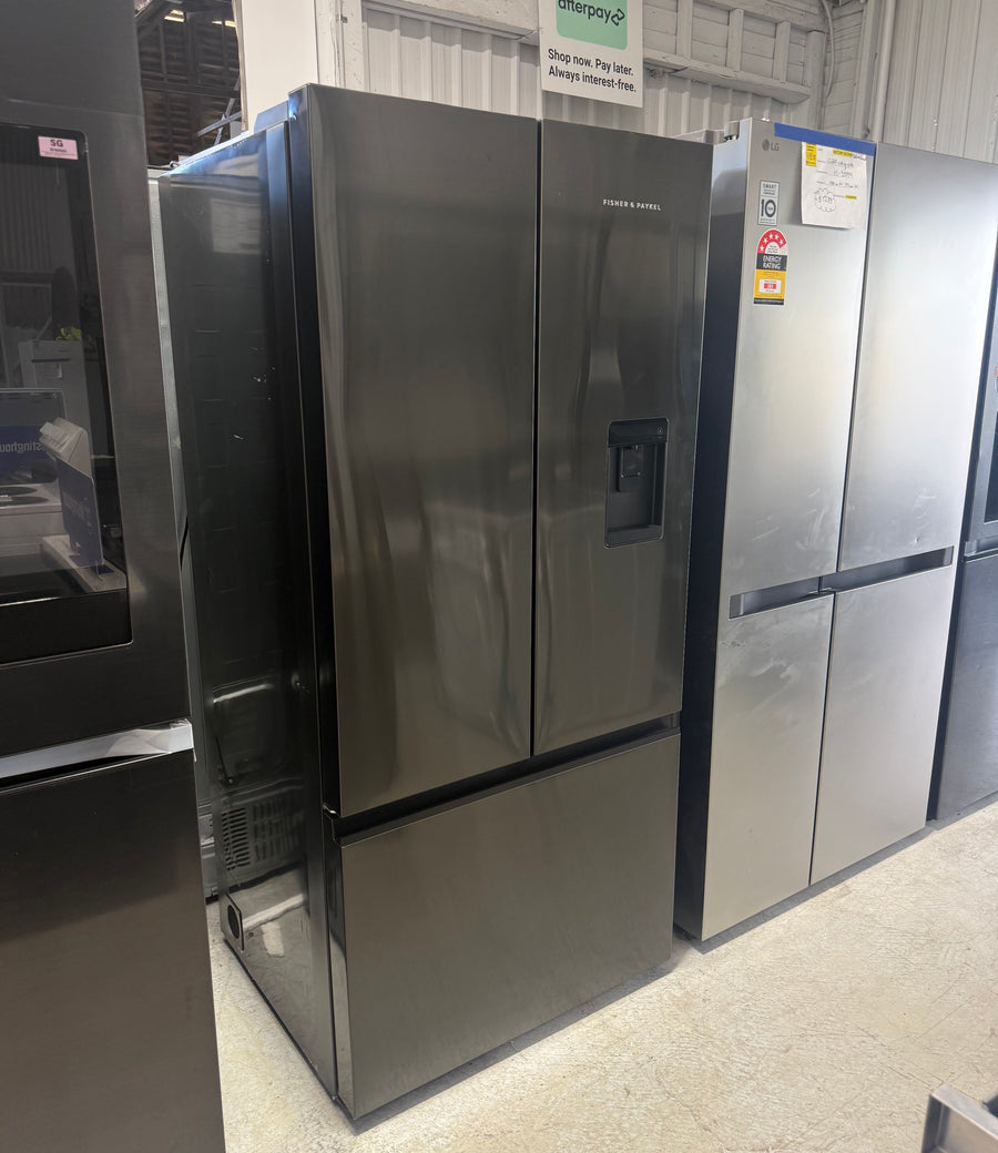 Factory second Fisher & Paykel 511L Series 7 French Door Refrigerator – Black Stainless Steel Model: RF505ANUB1 - Second Hand Appliances Geebung