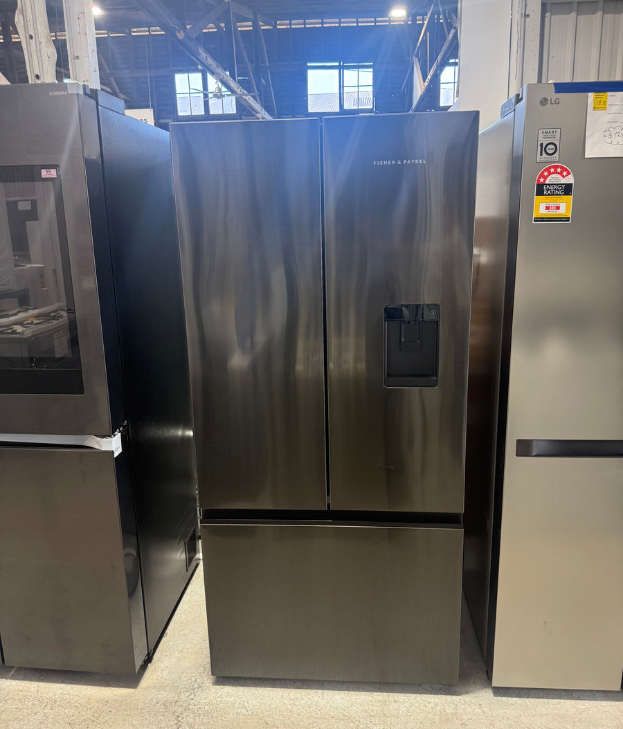 Factory second Fisher & Paykel 511L Series 7 French Door Refrigerator – Black Stainless Steel Model: RF505ANUB1 - Second Hand Appliances Geebung