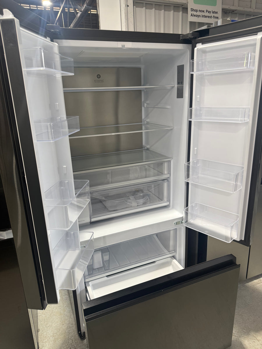Factory second Fisher & Paykel 511L Series 7 French Door Refrigerator – Black Stainless Steel Model: RF505ANUB1 - Second Hand Appliances Geebung