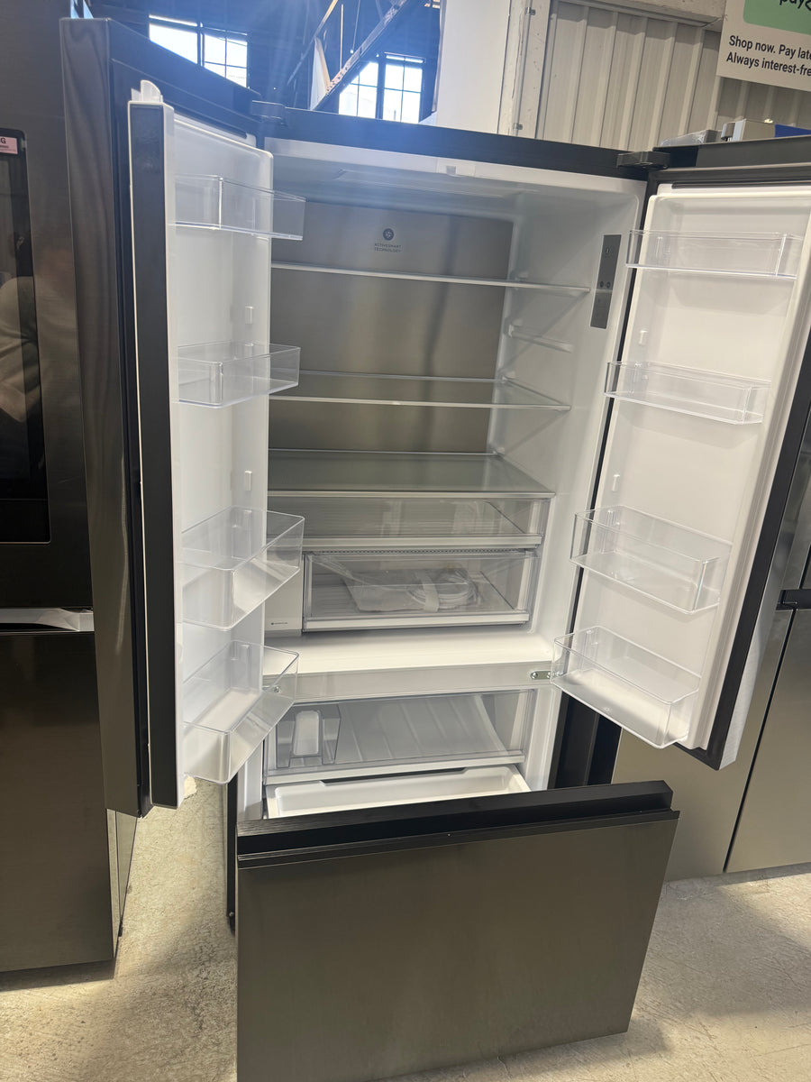 Factory second Fisher & Paykel 511L Series 7 French Door Refrigerator – Black Stainless Steel Model: RF505ANUB1 - Second Hand Appliances Geebung