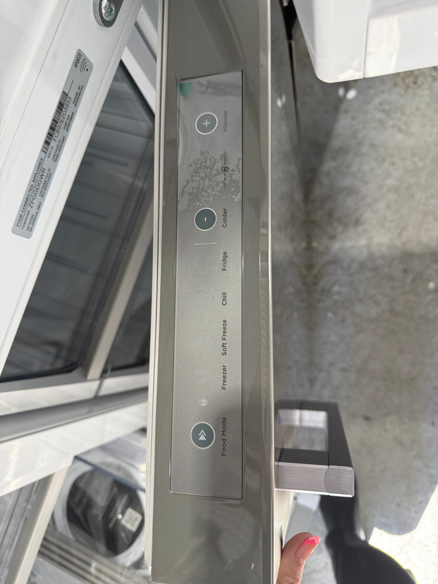 Factory second Fisher & Paykel 538L Quad Door Frost Free Refrigerator Stainless Steel Model: RF605QDUVX2 - Second Hand Appliances Geebung