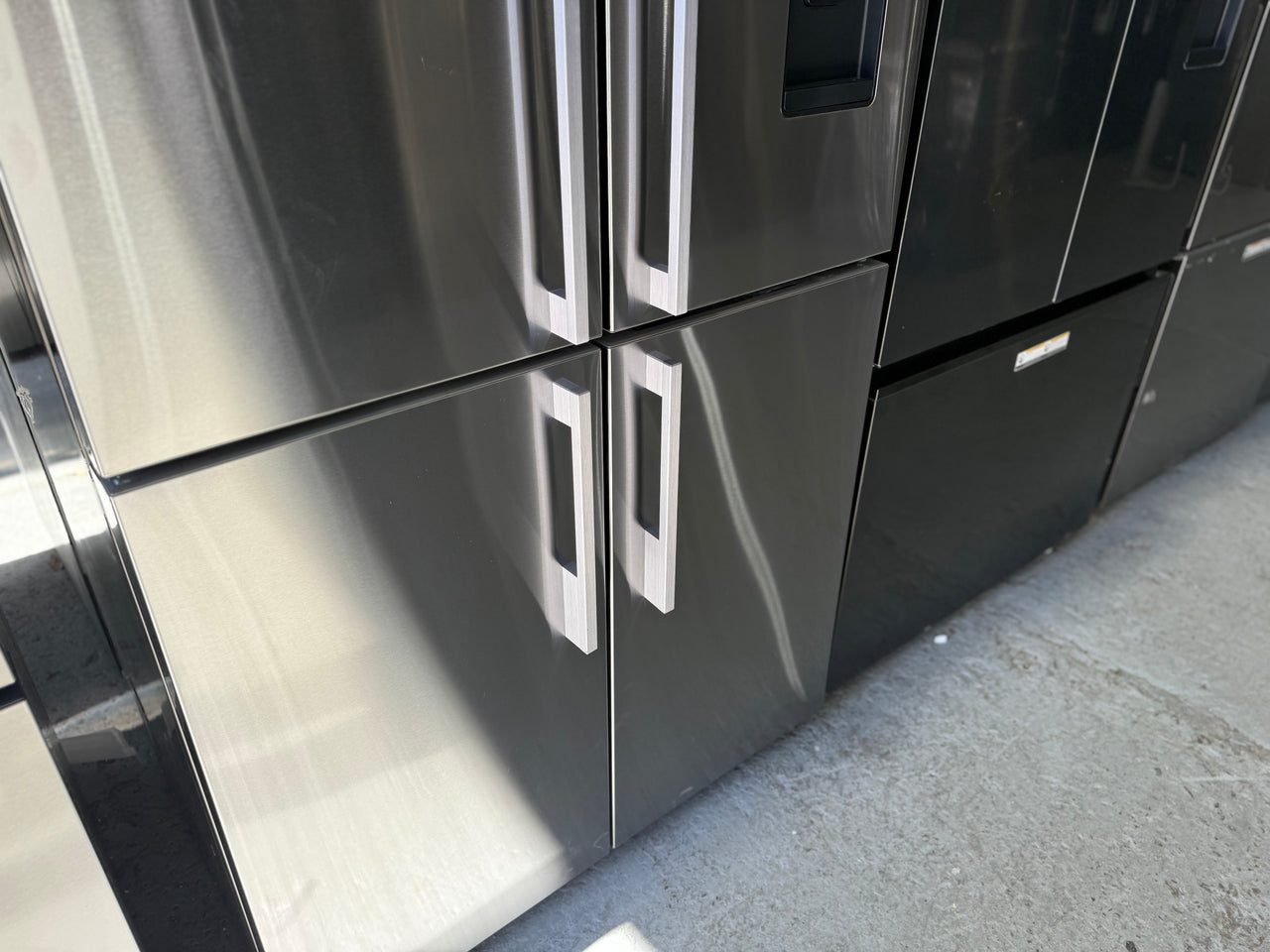 Factory second Fisher & Paykel 538L Quad Door Frost Free Refrigerator Stainless Steel Model: RF605QDUVX2 - Second Hand Appliances Geebung