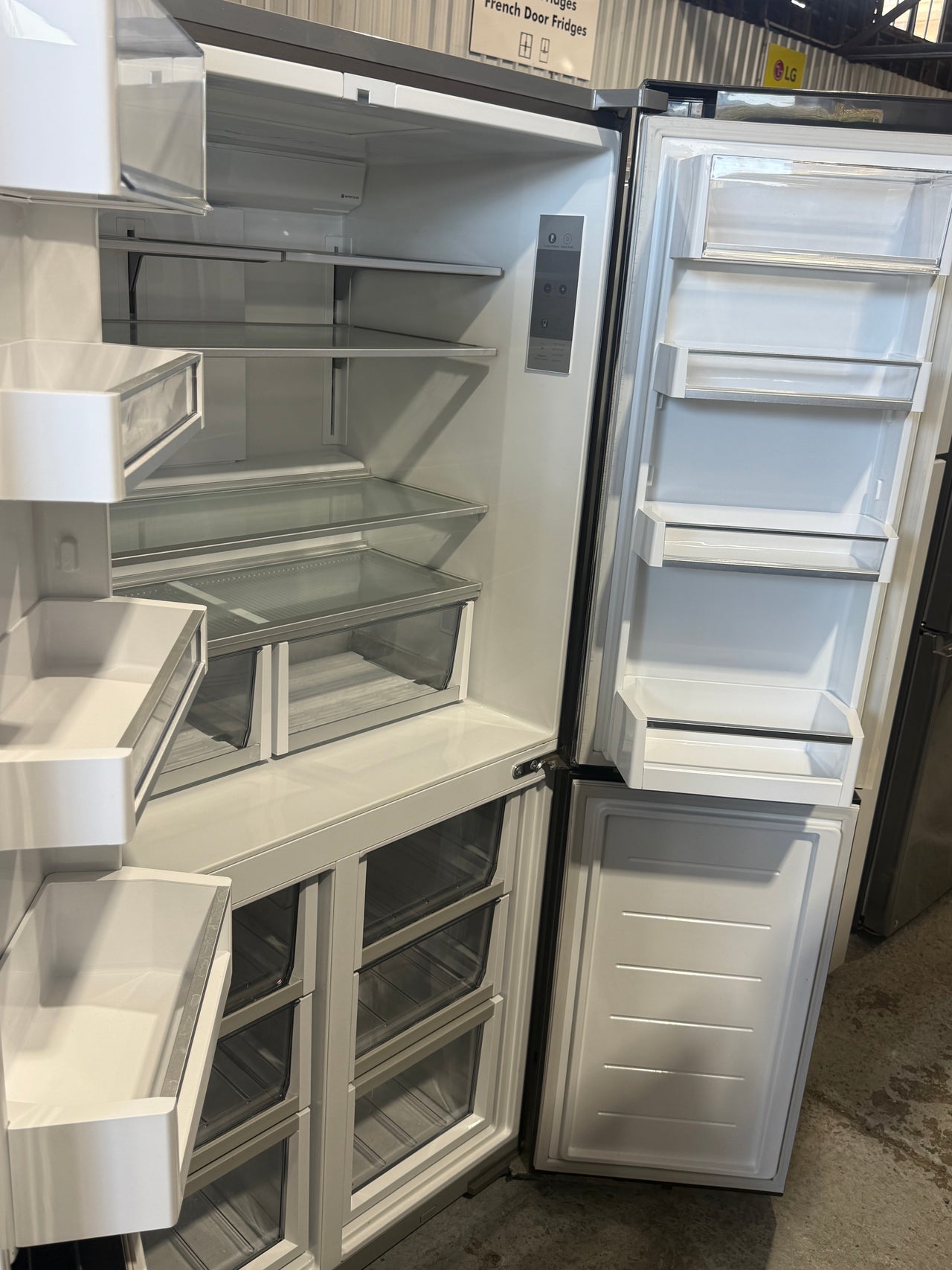 Factory second Fisher &Paykel 538L Series 7 Quad Door Fridge Freezer – RF605QNUVB1 - Second Hand Appliances Geebung