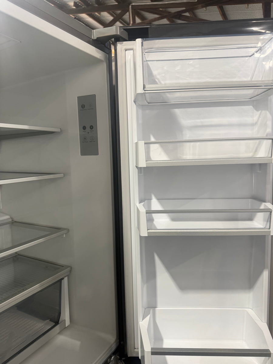 Factory second Fisher & Paykel 538L Series 7 Quad Door Refrigerator with Ice & Water – Black Stainless Steel (RF605QDUVB2) - Second Hand Appliances Geebung