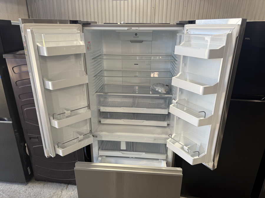 Factory second Fisher & Paykel 569L Freestanding French Door Fridge  Model: RF610ANUX5 - Second Hand Appliances Geebung