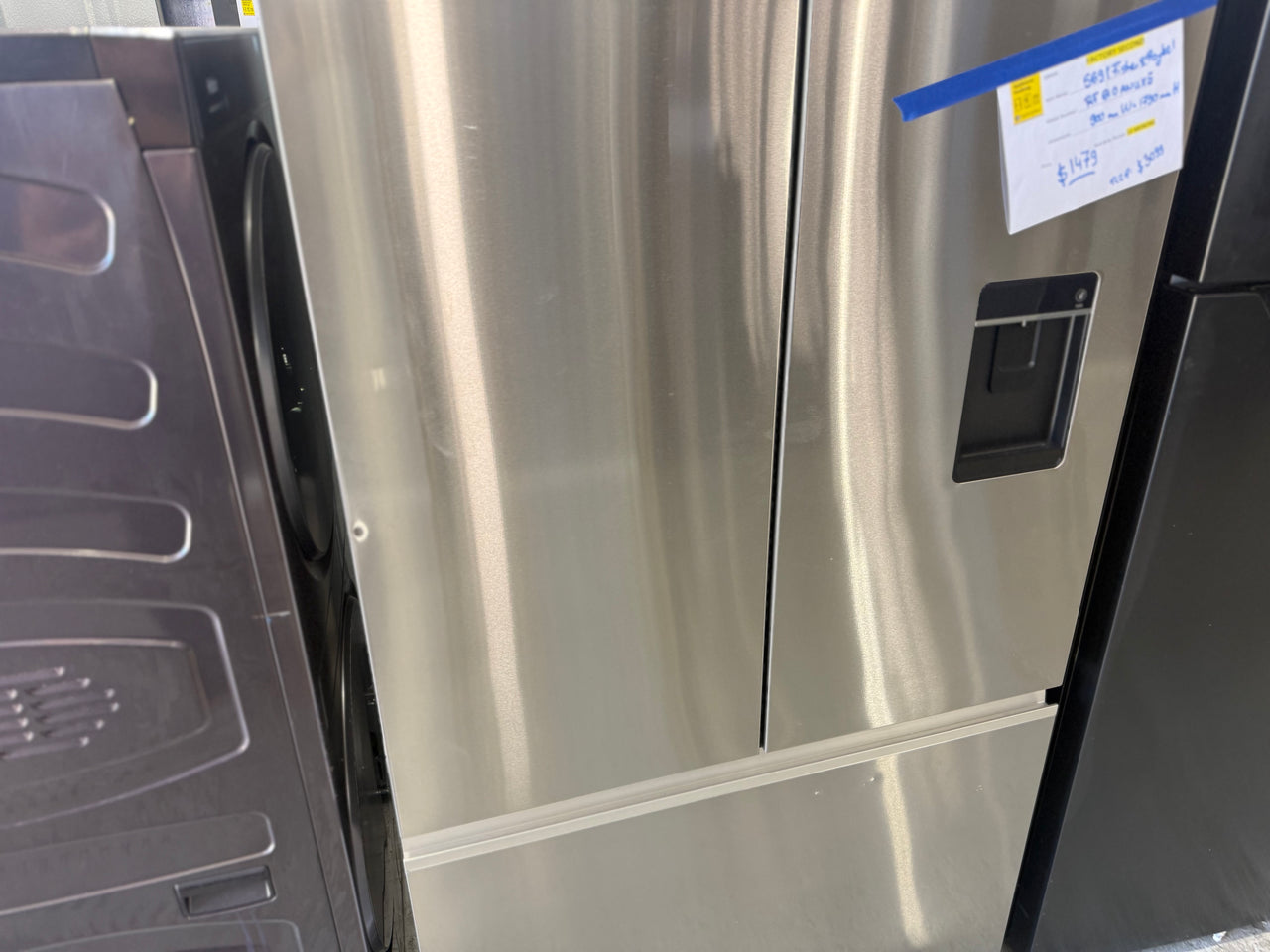 Factory second Fisher & Paykel 569L Freestanding French Door Fridge  Model: RF610ANUX5 - Second Hand Appliances Geebung