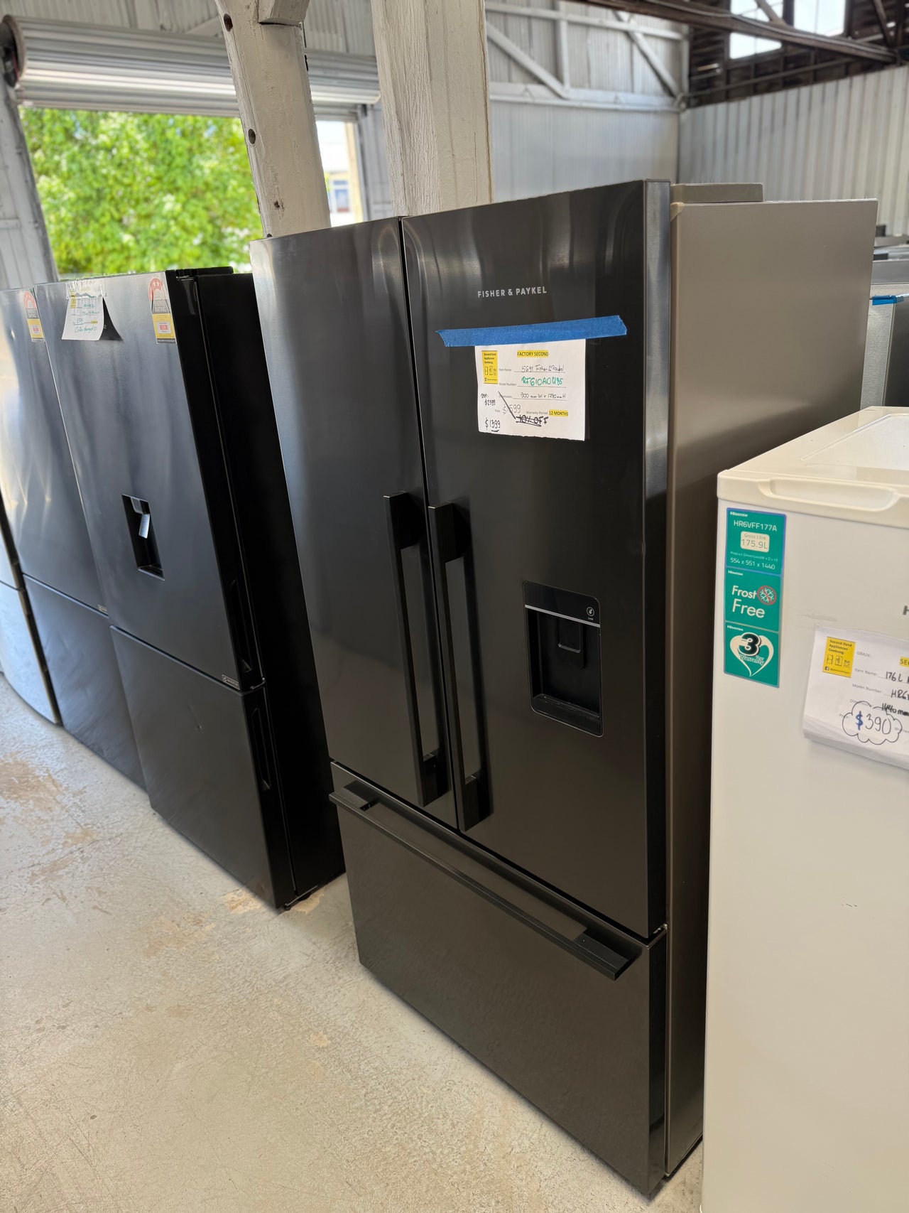 Factory second Fisher&Paykel 569L French Door Fridge Model: RF610ADUB5 - Second Hand Appliances Geebung
