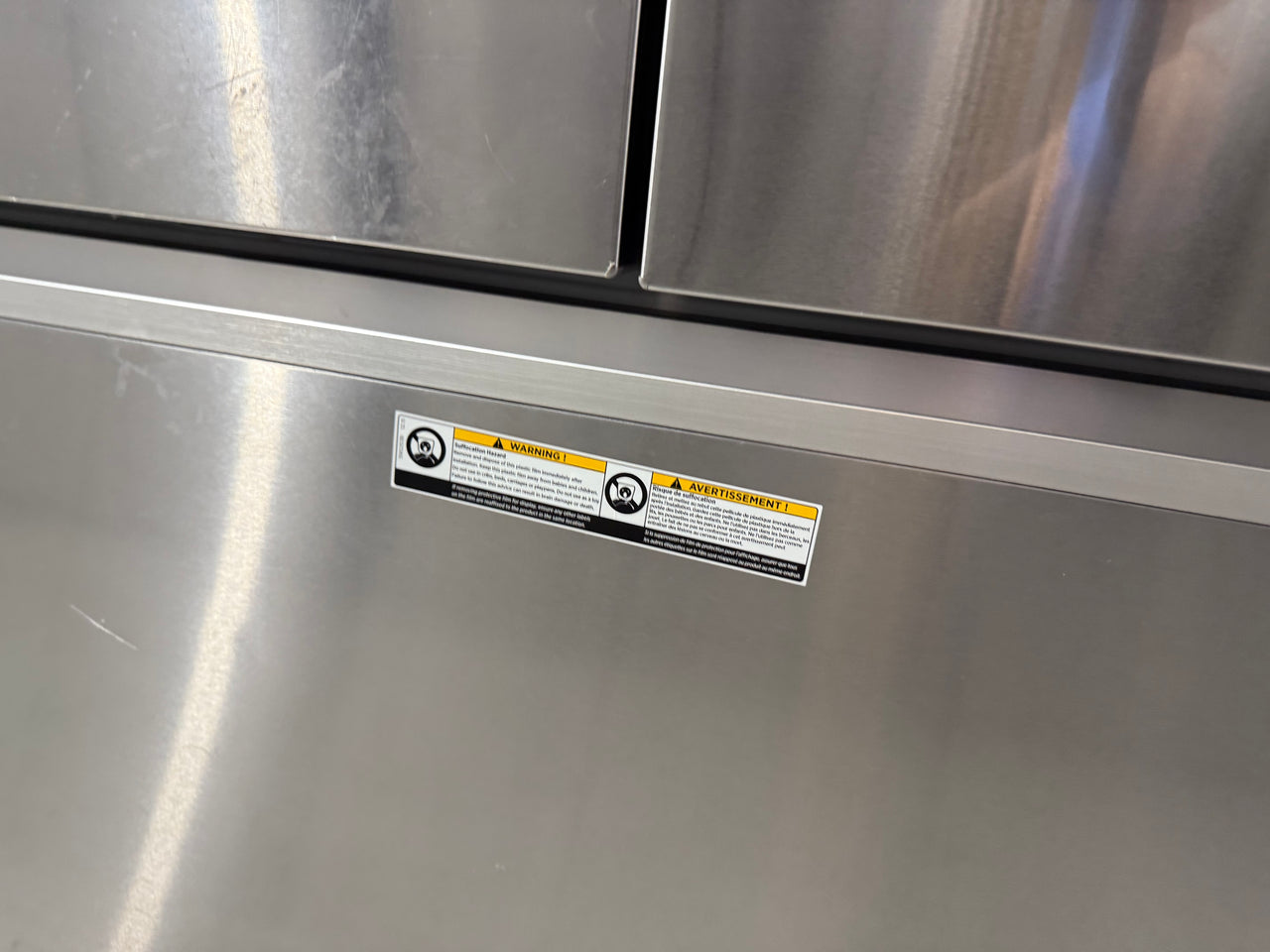 Factory second Fisher & Paykel 569 L French Door Refrigerator RF610ANUX5 - Second Hand Appliances Geebung