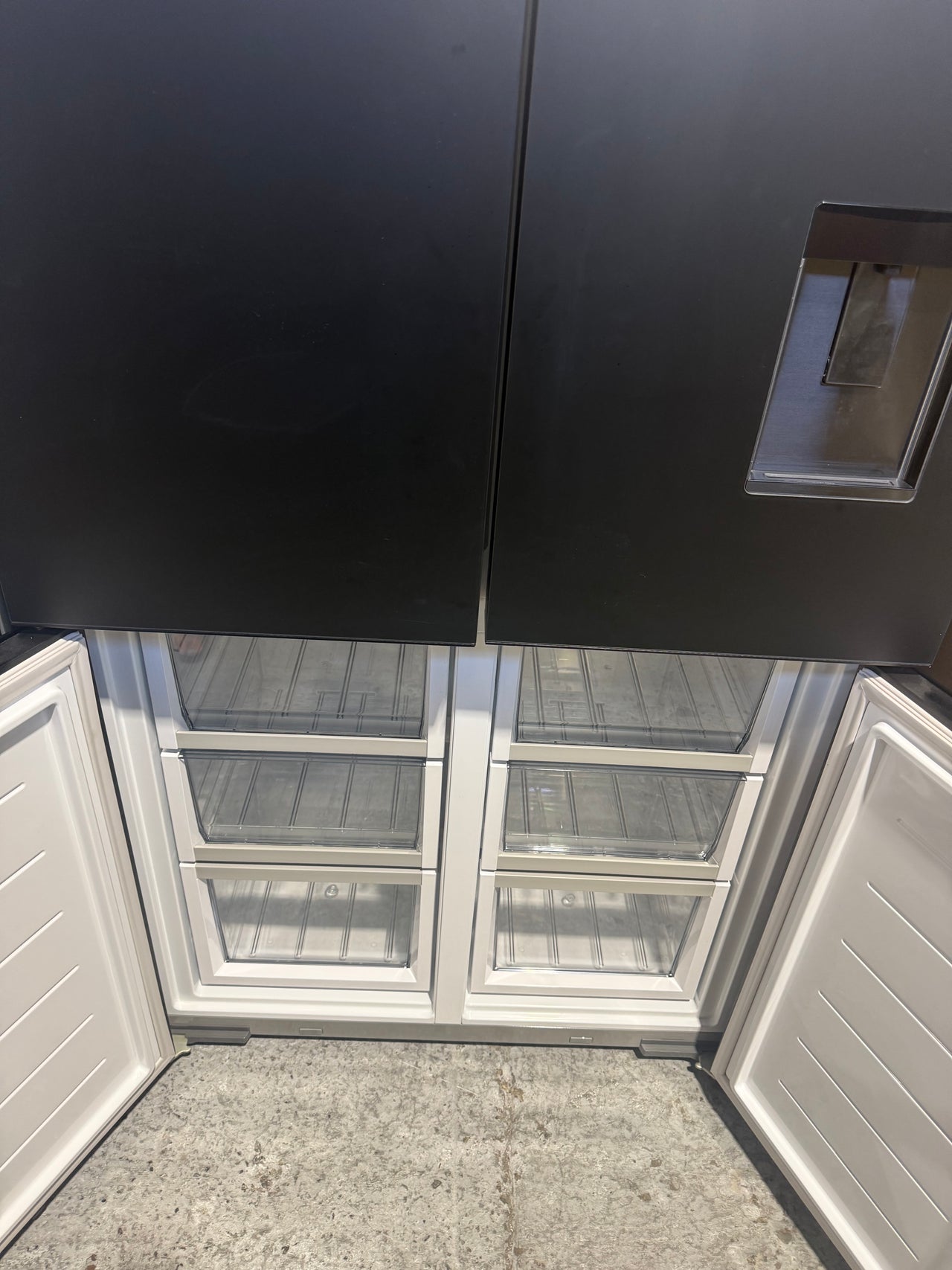 Factory second Fisher & Paykel 605L Quad Door Fridge – Black Glass - Second Hand Appliances Geebung