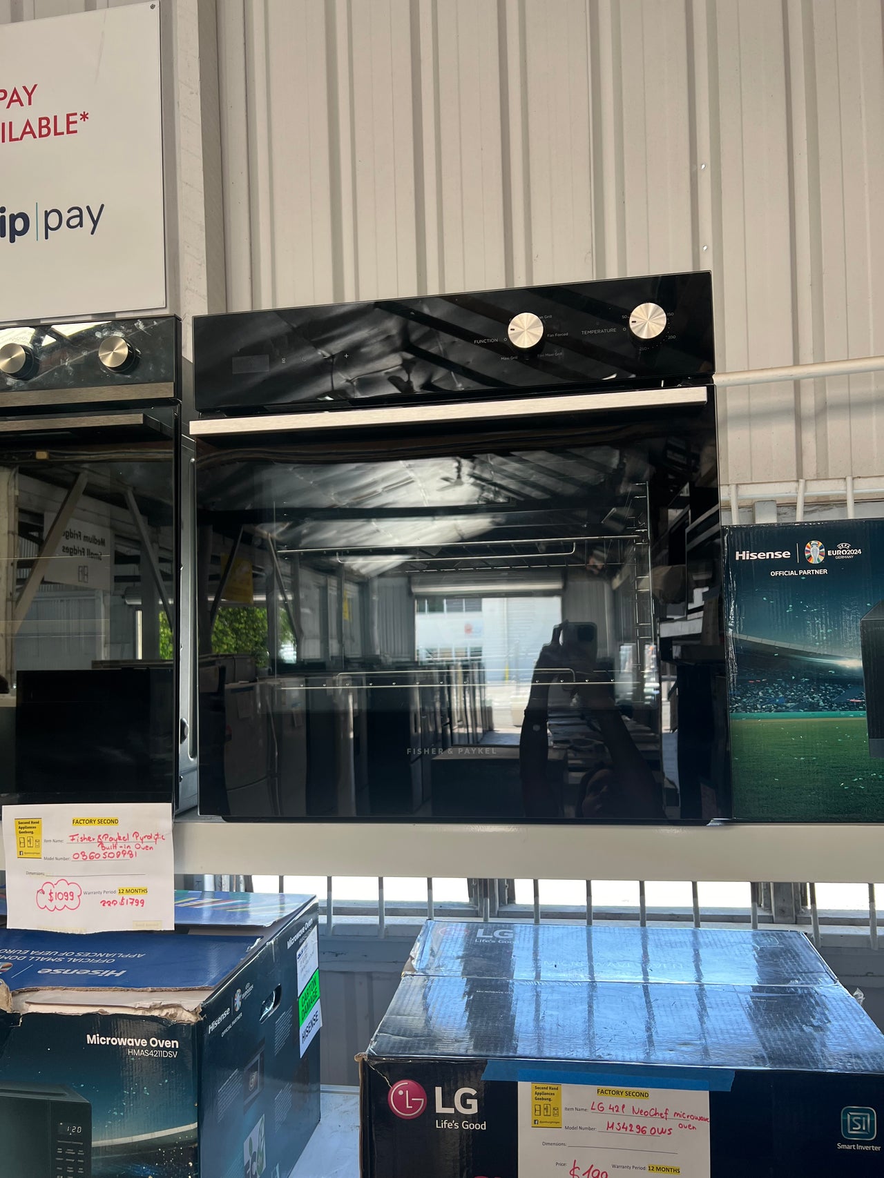 Factory second Fisher & Paykel 60cm Built-In Oven OB60SC5LB1 - Second Hand Appliances Geebung