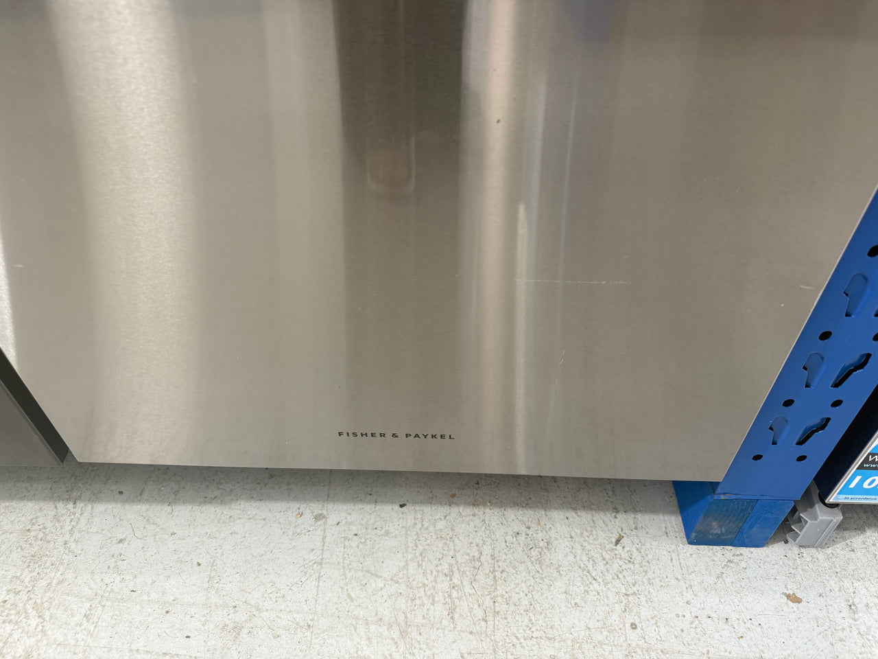 Factory second Fisher & Paykel 60cm Built-Under Dishwasher – DW60UNT4X2 - Second Hand Appliances Geebung