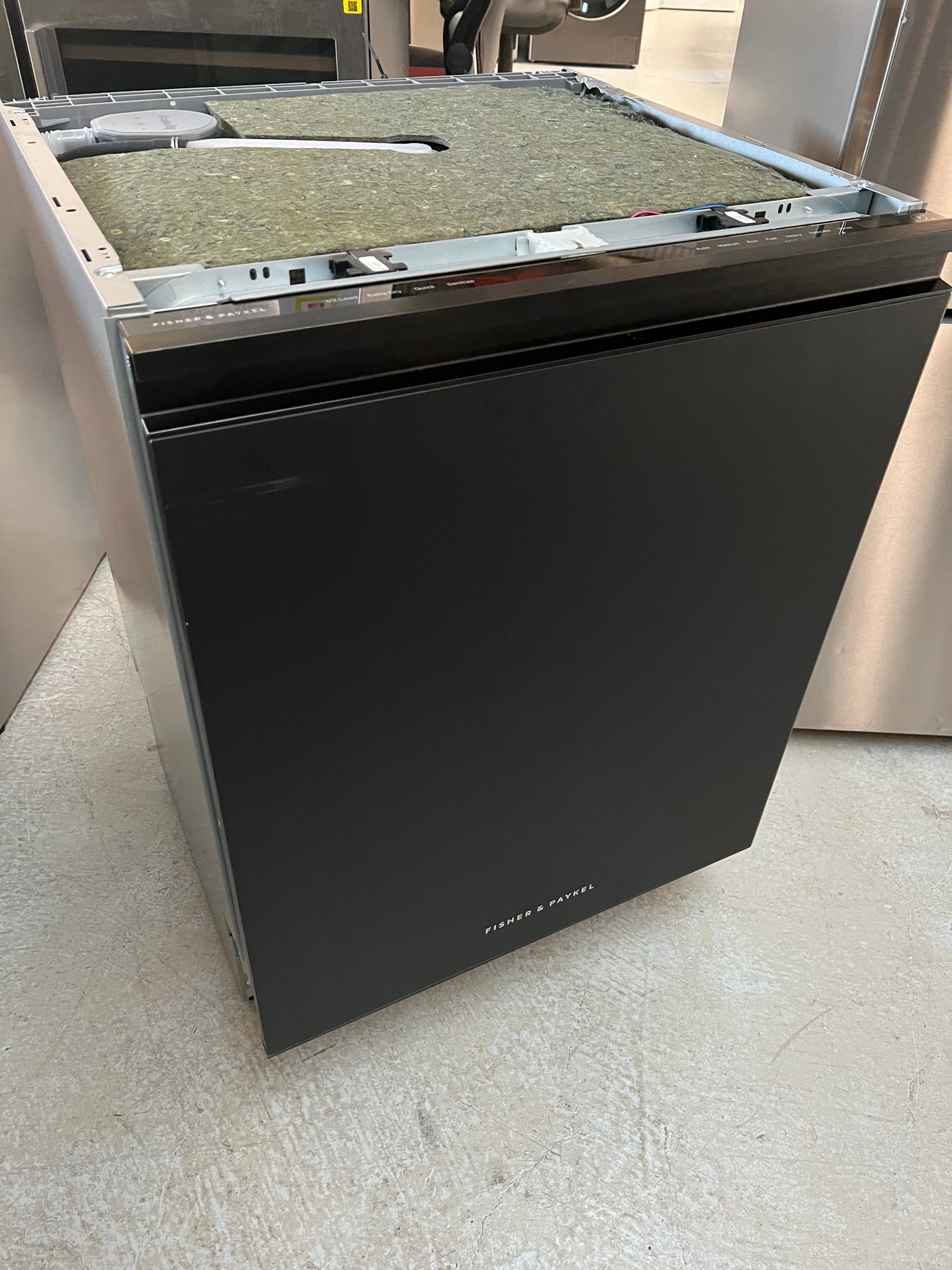 Factory second Fisher&Paykel 60cm Built-under Dishwasher DW60UZ6B - Second Hand Appliances Geebung