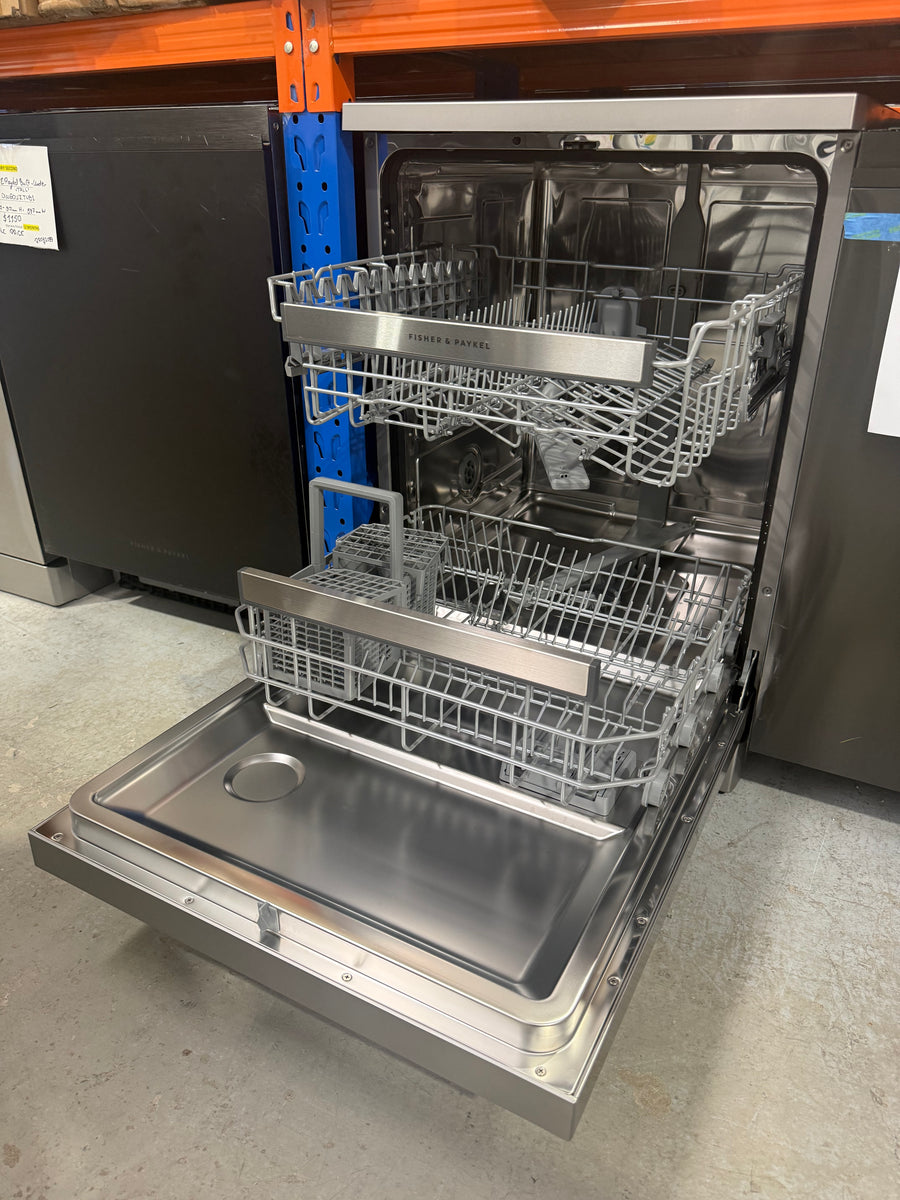 Factory second Fisher & Paykel 60cm Freestanding Dishwasher – Stainless Steel Model: DW60FC2X3 - Second Hand Appliances Geebung