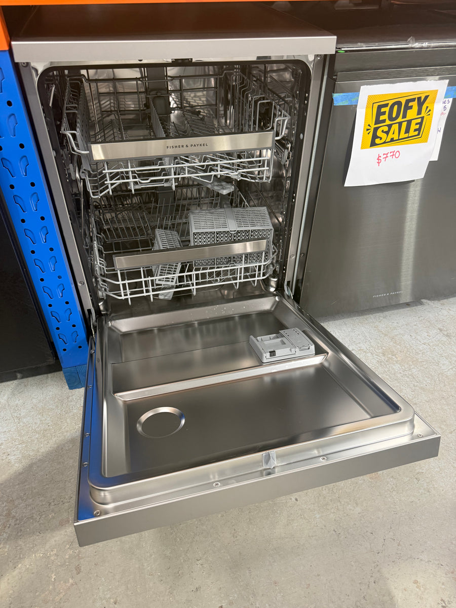 Factory second Fisher & Paykel 60cm Freestanding Dishwasher – Stainless Steel Model: DW60FC2X3 - Second Hand Appliances Geebung