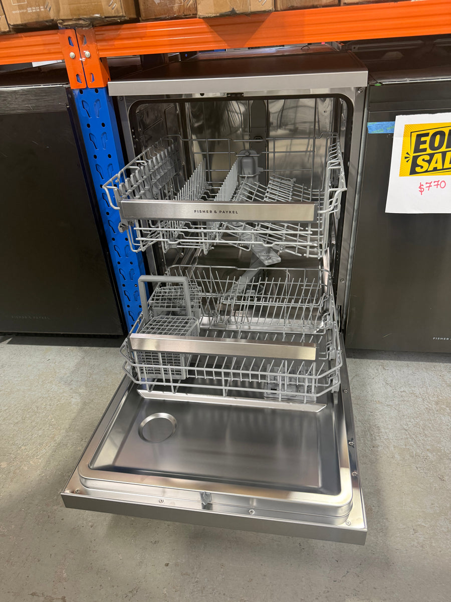 Factory second Fisher & Paykel 60cm Freestanding Dishwasher – Stainless Steel Model: DW60FC2X3 - Second Hand Appliances Geebung