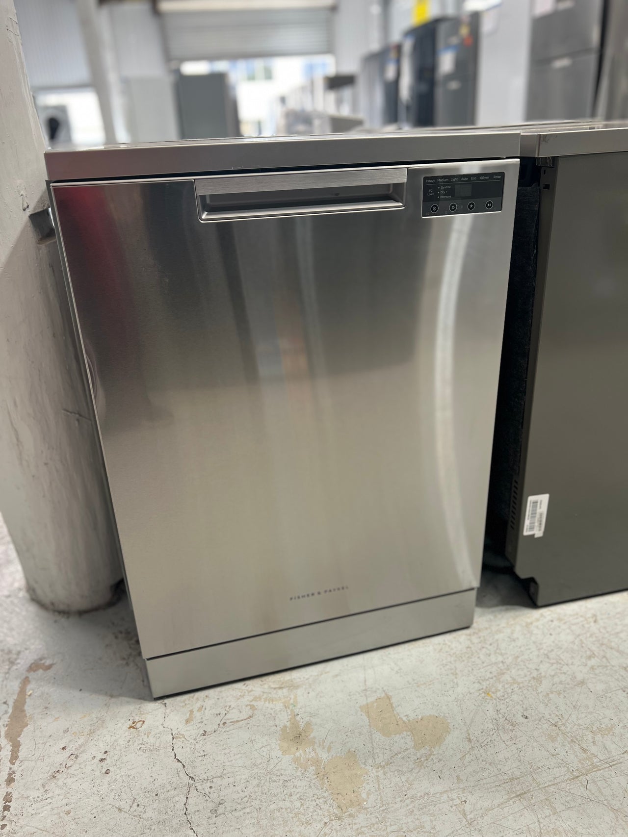 Factory second Fisher Paykel 60cm Freestanding Stainless Steel Sanitise Series 7 Dishwasher DW60FC4X2 - Second Hand Appliances Geebung