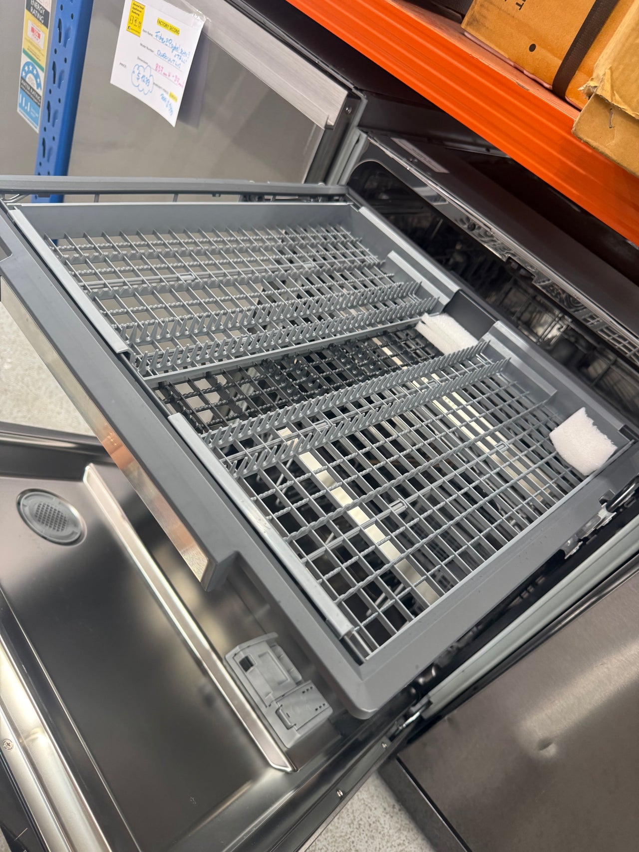 Factory second Fisher & Paykel 60cm Fully Integrated Dishwasher DW60U4I2 (NAT) - Second Hand Appliances Geebung