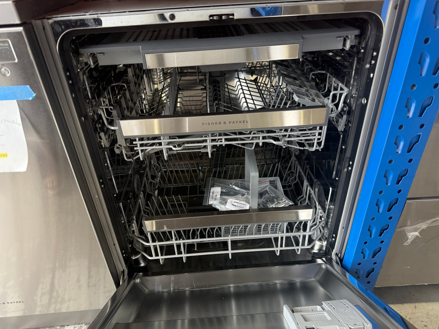 Factory second Fisher & Paykel 60cm Fully Integrated Dishwasher DW60U4I2 - Second Hand Appliances Geebung