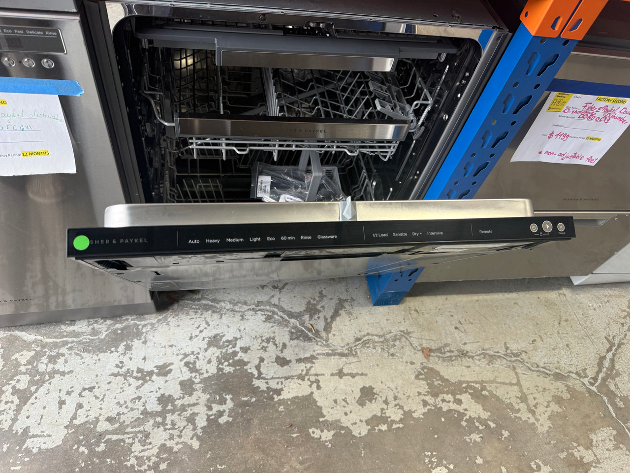 Factory second Fisher & Paykel 60cm Fully Integrated Dishwasher DW60U4I2 - Second Hand Appliances Geebung