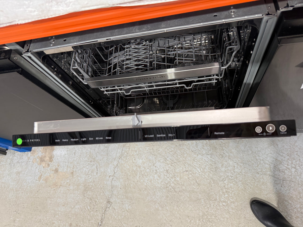 Factory second Fisher & Paykel 60cm Fully Integrated Dishwasher – Series 5 DW60U2I2 - Second Hand Appliances Geebung