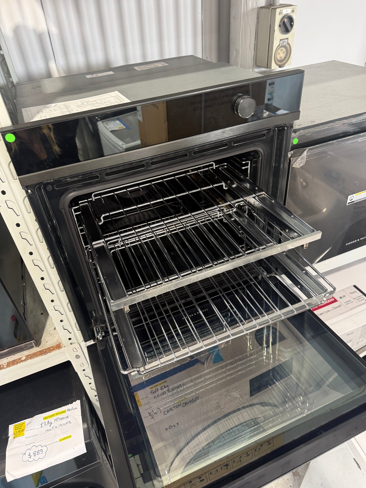 Factory second Fisher &amp; Paykel 60cm Series 11 Combi-Steam Built-In Oven – Black Glass (OS60SDTDB1) - Second Hand Appliances Geebung