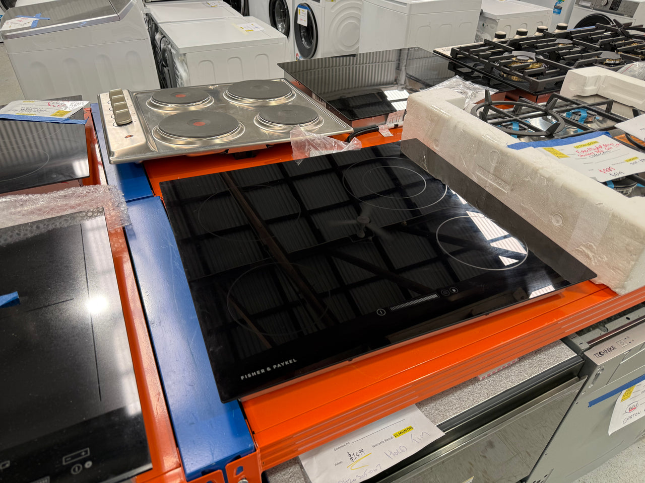 Factory second Fisher&Paykel 60cm Series 5 Ceramic Cooktop – Model CE604DTB1 - Second Hand Appliances Geebung