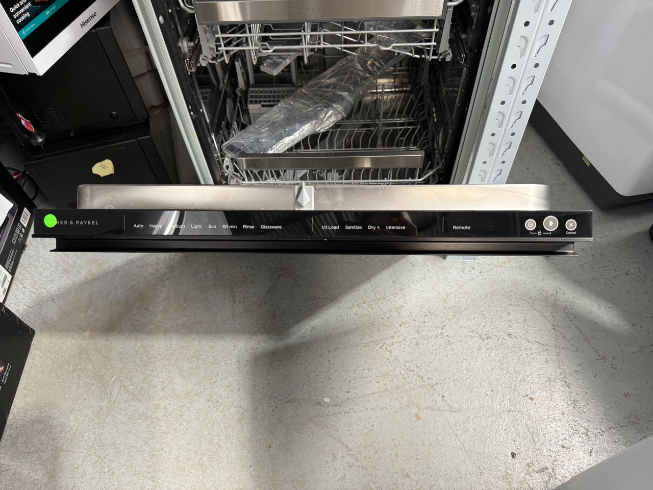 Factory second Fisher & Paykel 60cm Series 9 Tall Built-Under Dishwasher – Black Stainless Steel  DW60UNT4B2 - Second Hand Appliances Geebung