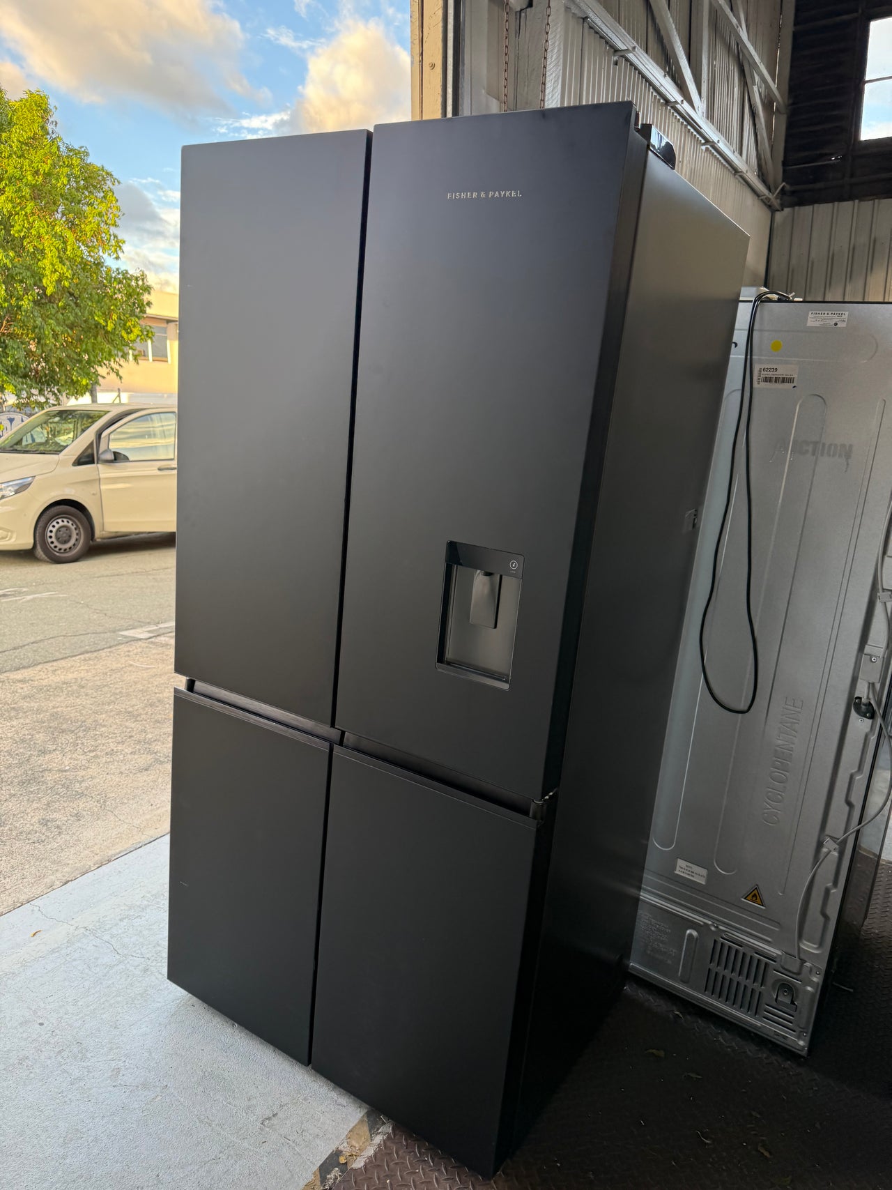 Factory second Fisher&Paykel 690l Quad Door  Model: RF730QZUVB1 - Second Hand Appliances Geebung