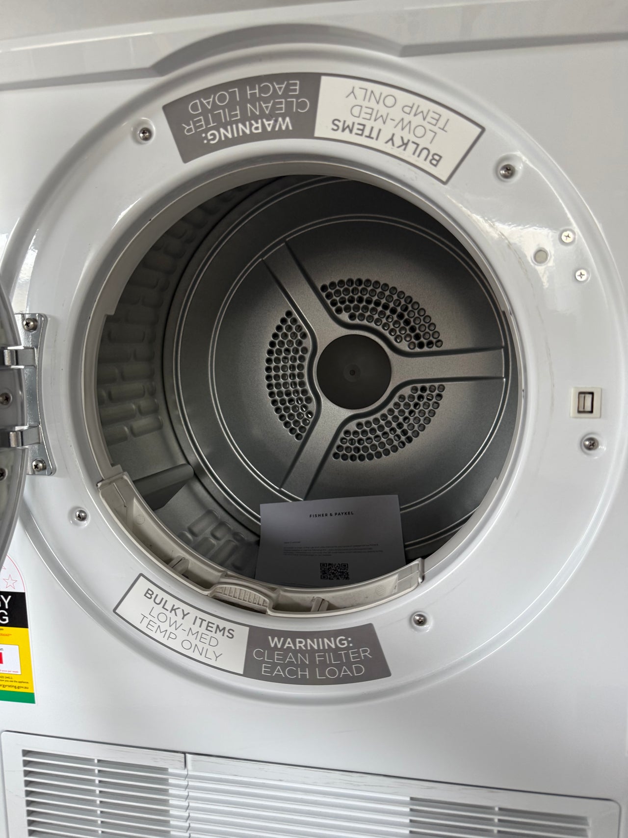 Factory second Fisher &Paykel 6kg Vented Dryer  Model: DE6060M2 - Second Hand Appliances Geebung