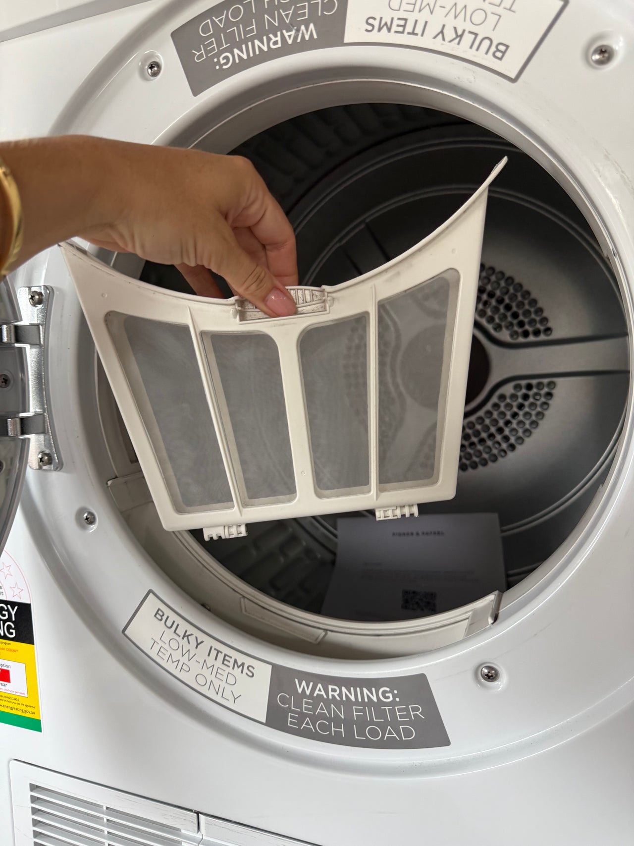 Factory second Fisher &Paykel 6kg Vented Dryer  Model: DE6060M2 - Second Hand Appliances Geebung