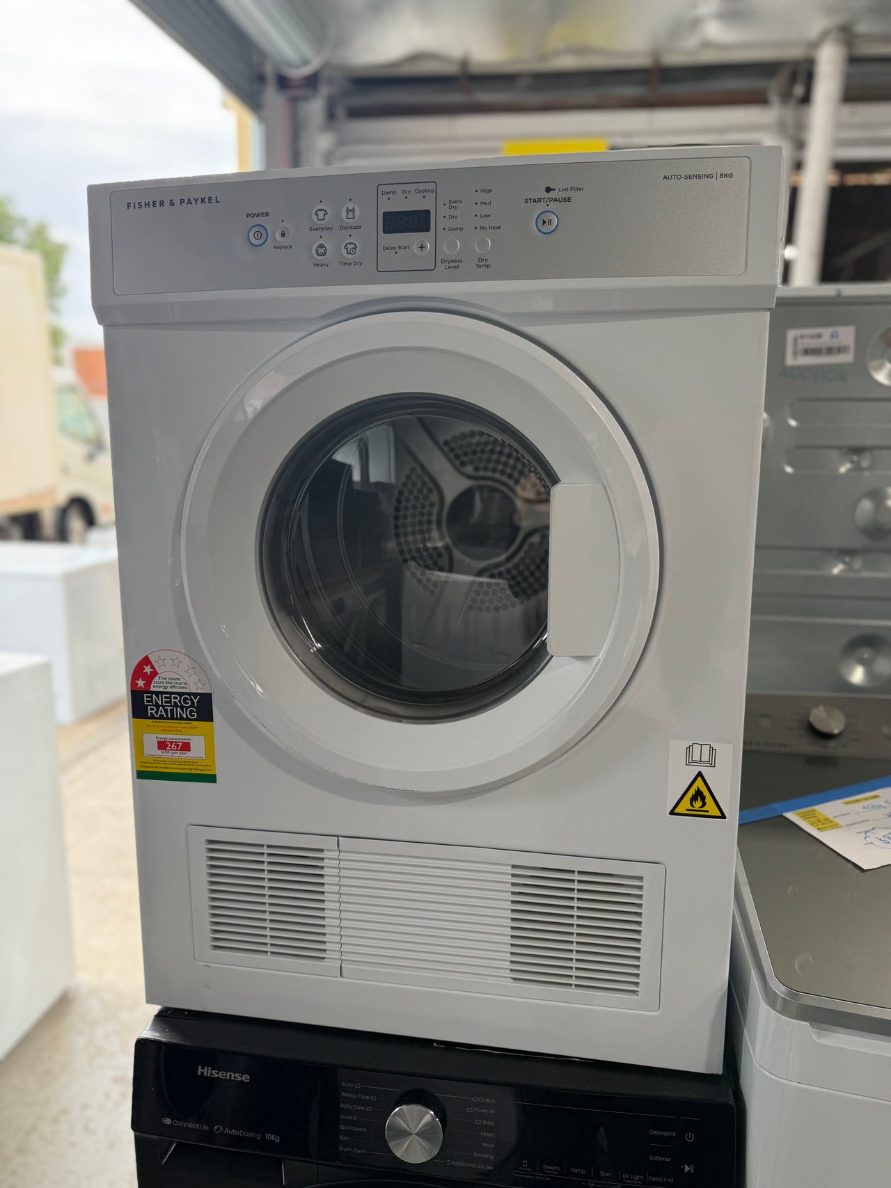 Factory second Fisher & Paykel 6kg Vented Dryer – White DE6060M2 - Second Hand Appliances Geebung