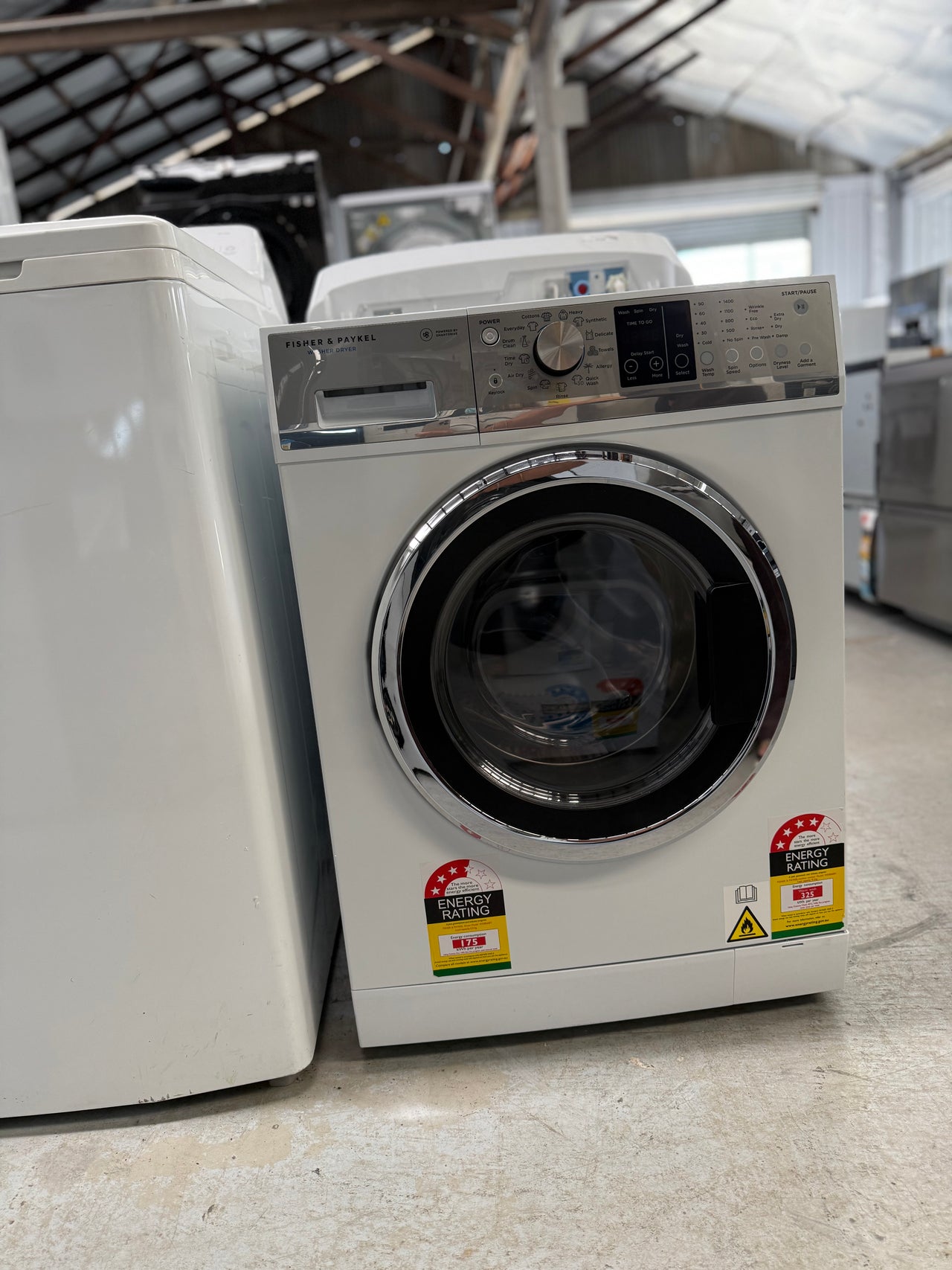 Factory second Fisher &Paykel 8.5kg/5kg Washer Dryer Combo Model: WD8560F1 - Second Hand Appliances Geebung