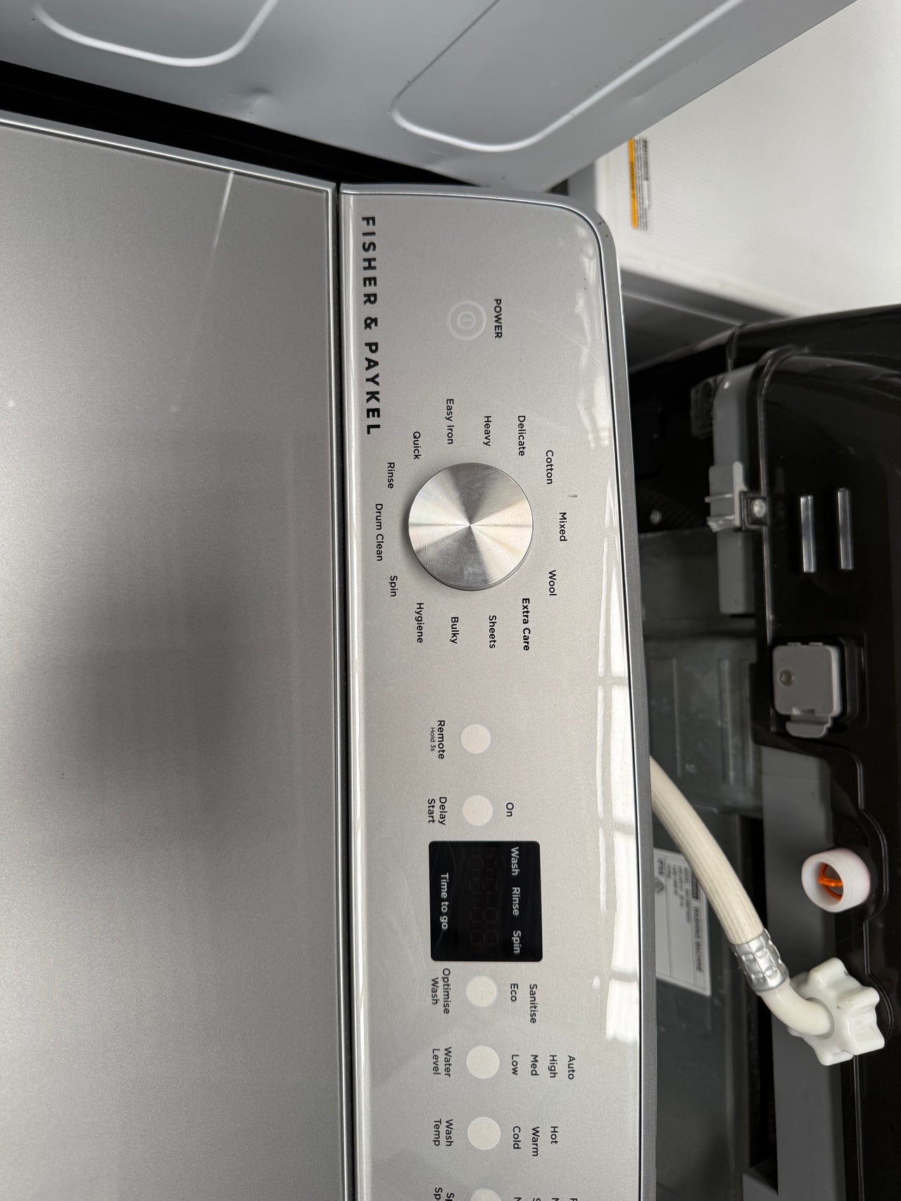 Factory second Fisher & Paykel 8kg Top Load Washer WL8058G1 - Second Hand Appliances Geebung