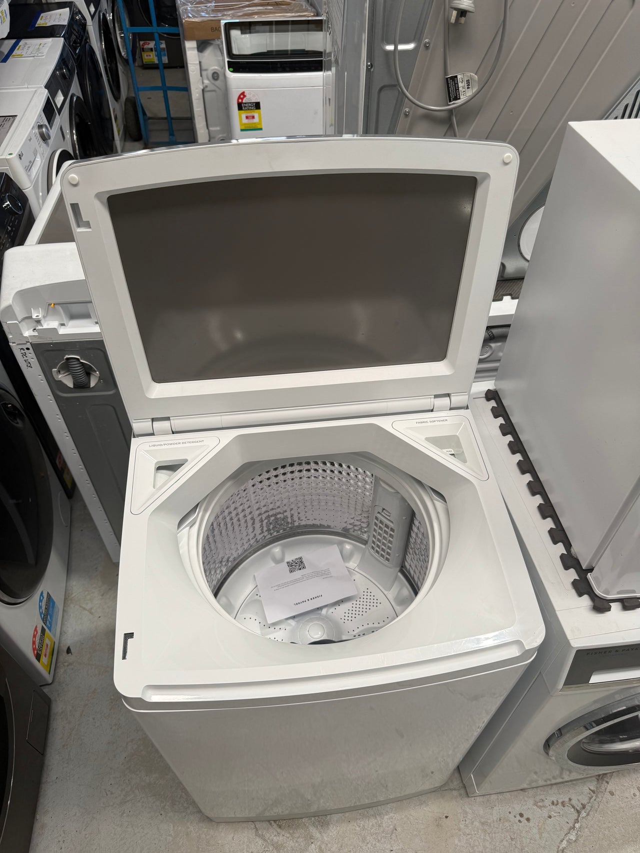 Factory second Fisher & Paykel 8kg Top Load Washer WL8058G1 - Second Hand Appliances Geebung