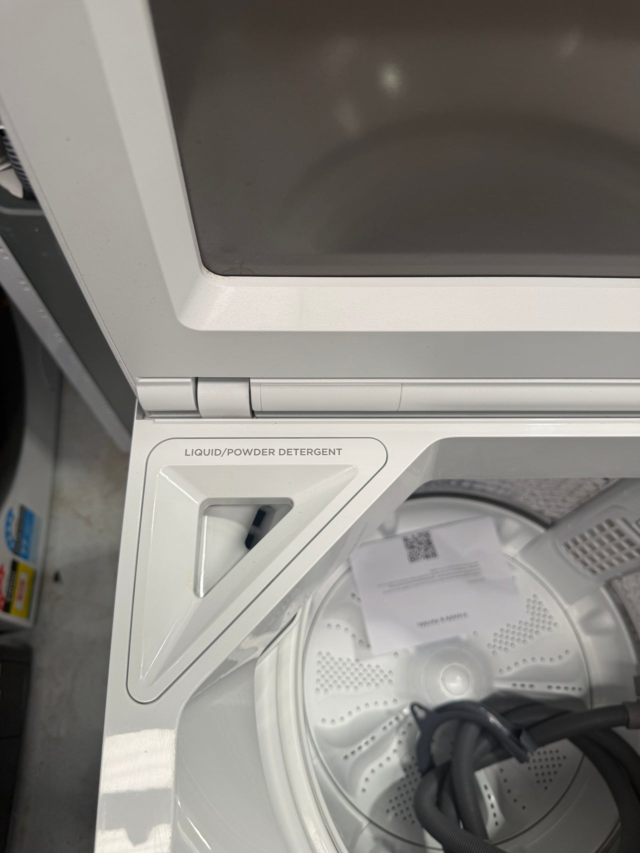 Factory second Fisher & Paykel 8kg Top Load Washer WL8058G1 - Second Hand Appliances Geebung