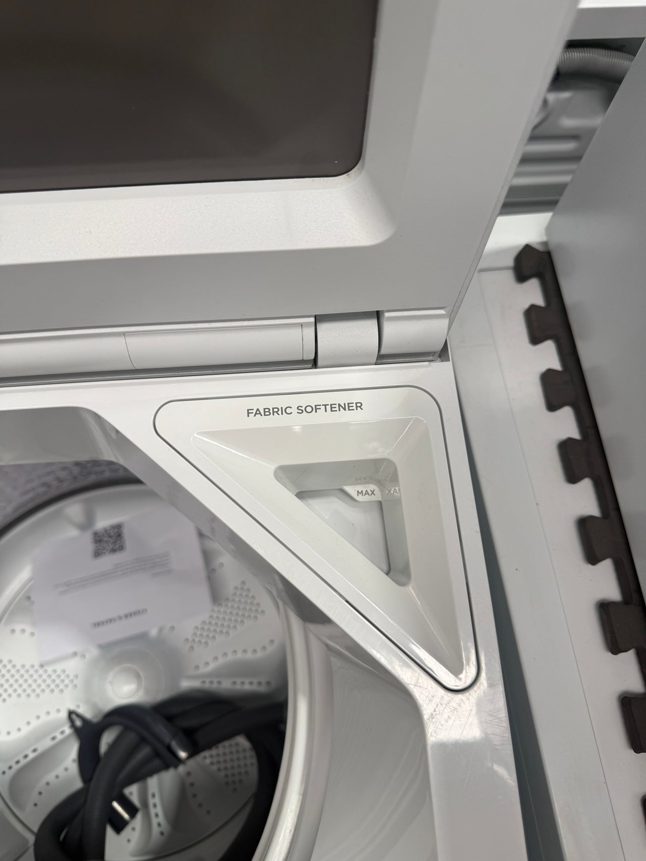 Factory second Fisher & Paykel 8kg Top Load Washer WL8058G1 - Second Hand Appliances Geebung