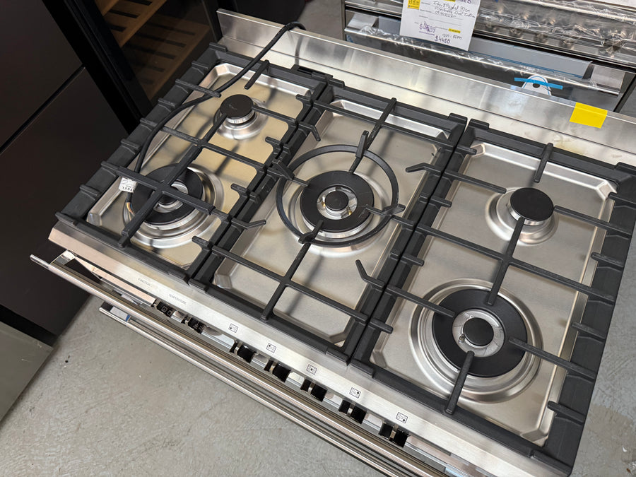 Factory second Fisher & Paykel 90cm Freestanding Dual Fuel Cooker OR90SCG2X1 - Second Hand Appliances Geebung