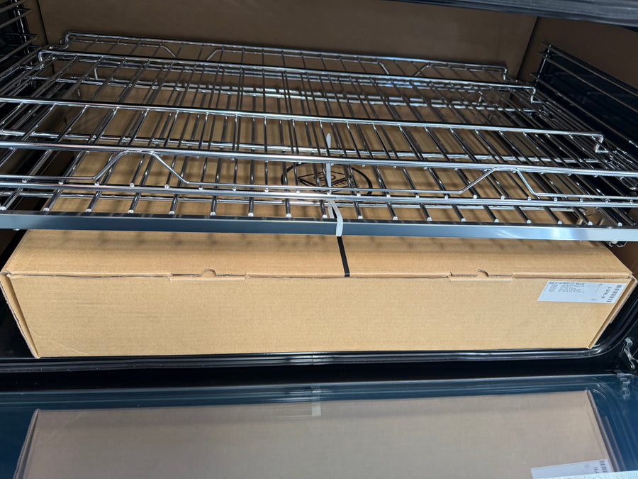 Factory second Fisher & Paykel 90cm Freestanding Dual Fuel Cooker OR90SCG4X1 - Second Hand Appliances Geebung